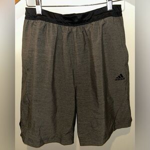 Adidas Black/Gray Athletic Parachute Training Shorts with Relaxed Fit Size Large